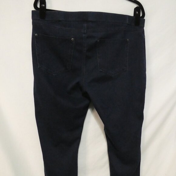 HUE | XL - extra large | Dark Blue Sleek Form-Fitting Slip-On Pants - Picture 13 of 16